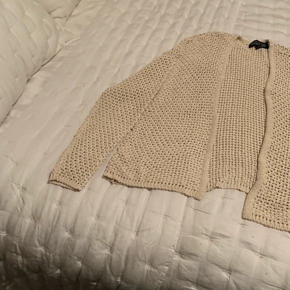 Knit sweater with matching tank. - Picture 8 of 8